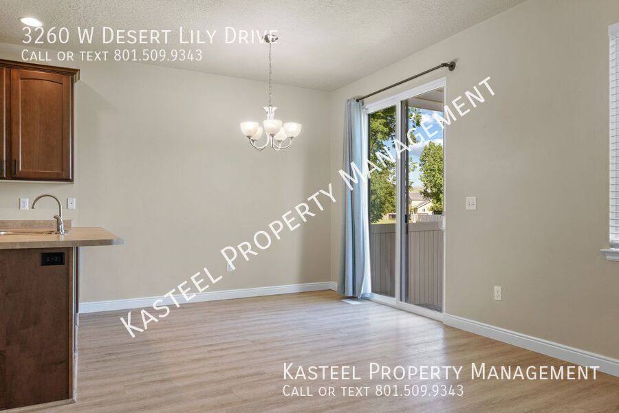 Townhouse for rent at 3260 W Desert Lily Dr, Lehi, UT 84043