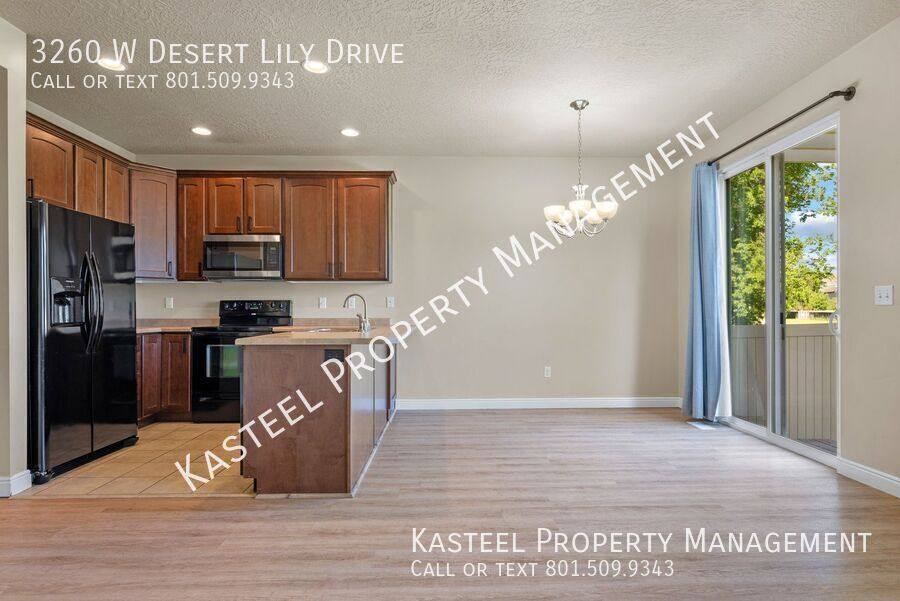 Townhouse for rent at 3260 W Desert Lily Dr, Lehi, UT 84043