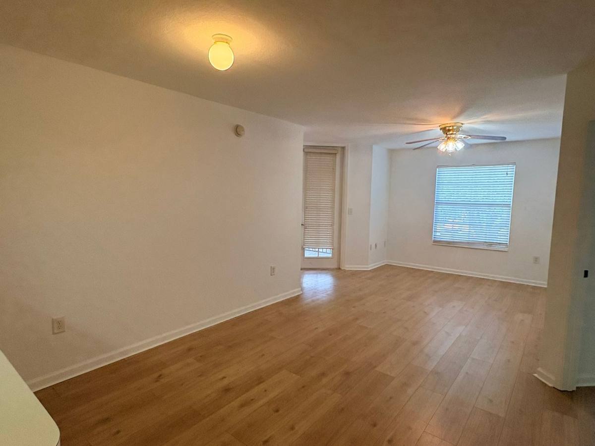 Apartment for rent at 4127 Residence Dr, Fort Myers, FL 33901