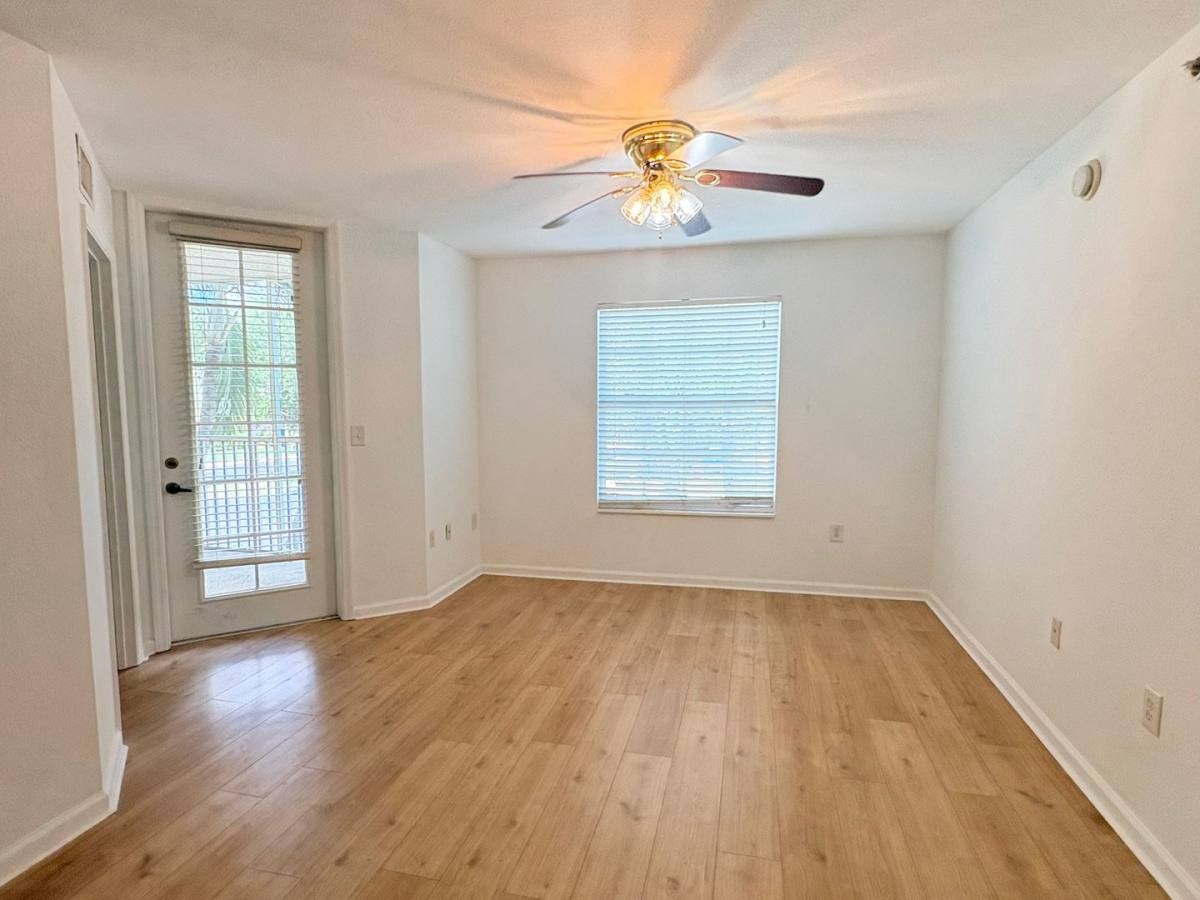 Apartment for rent at 4127 Residence Dr, Fort Myers, FL 33901