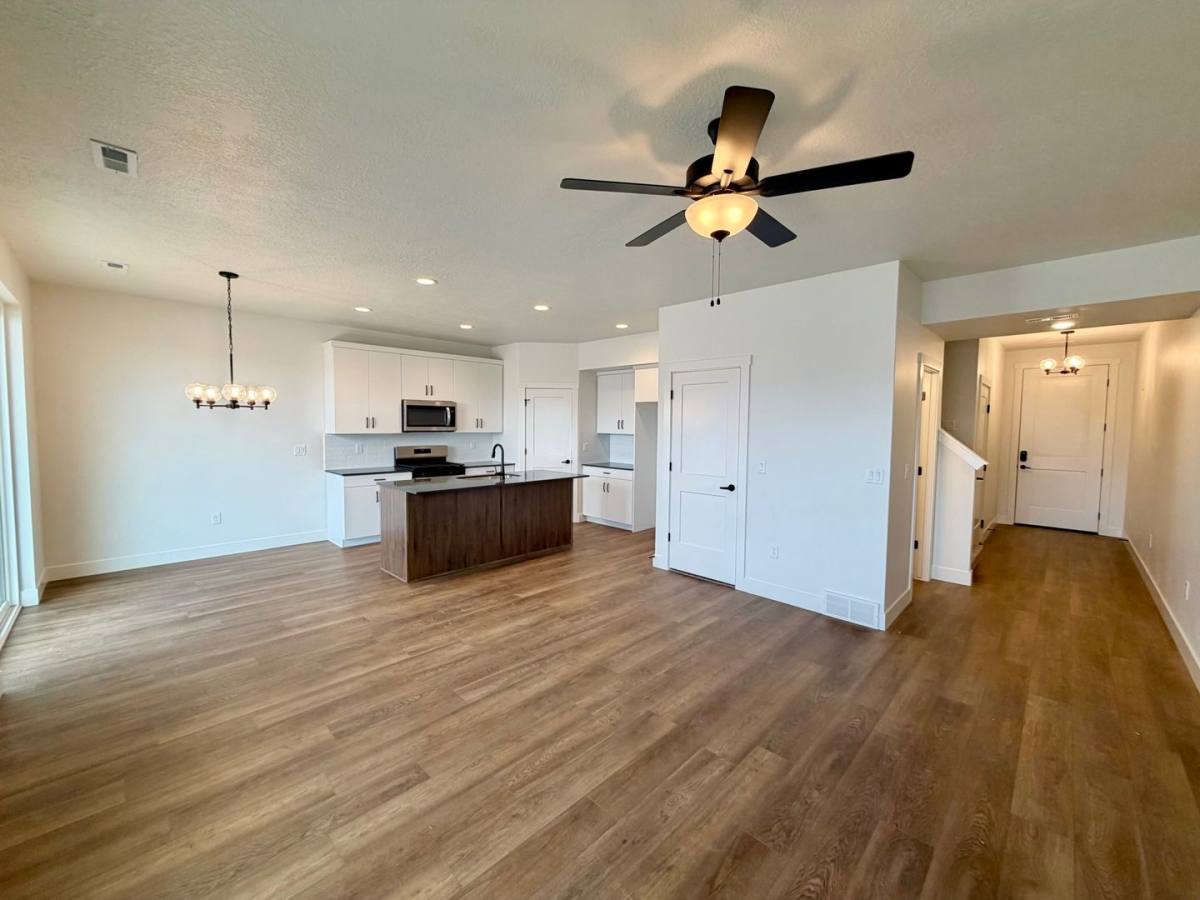 Townhouse for rent at 2719 W 2775 N, Ogden, UT 84404