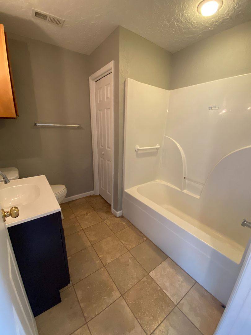 House for rent at 704 E Francis St, Jacksonville, AL 36265