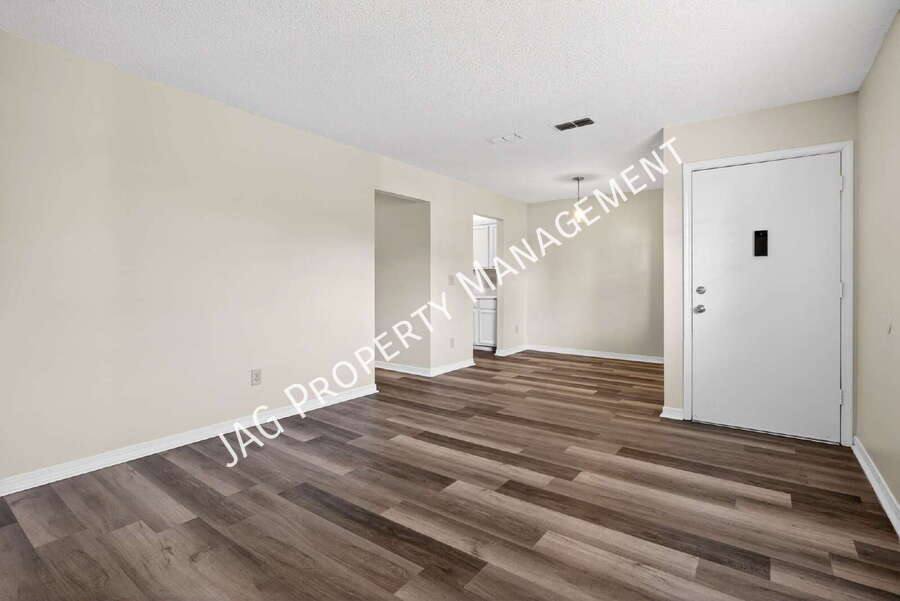 Apartment for rent at 482 Bentwood Lane C, Orange Park, FL 32073