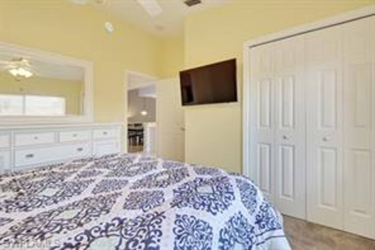 Apartment for rent at 1670 Windy Pines Dr, Naples, FL 34112