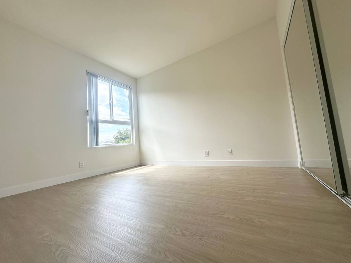 Apartment for rent at 1234 N Las Palmas Ave, Los Angeles, CA 90038
