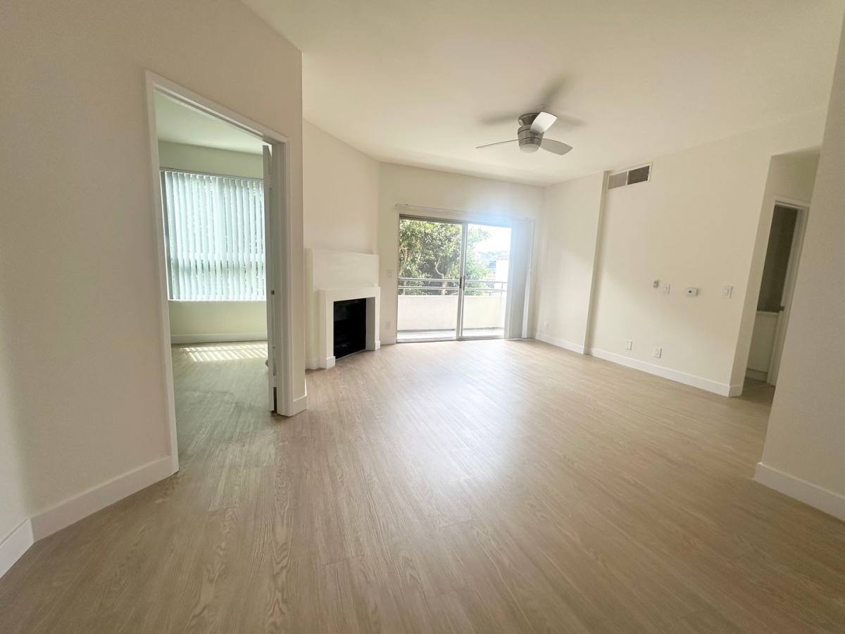Apartment for rent at 1234 N Las Palmas Ave, Los Angeles, CA 90038