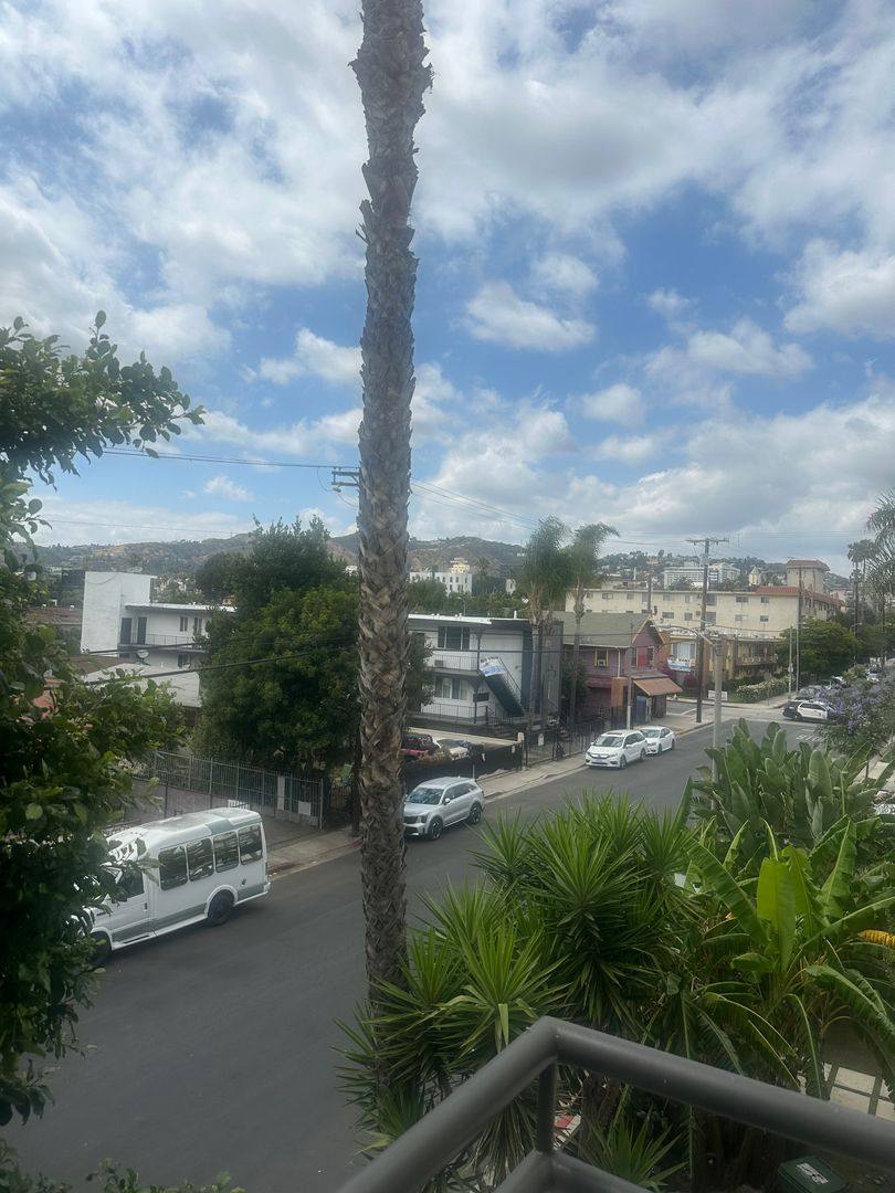 Apartment for rent at 1234 N Las Palmas Ave, Los Angeles, CA 90038