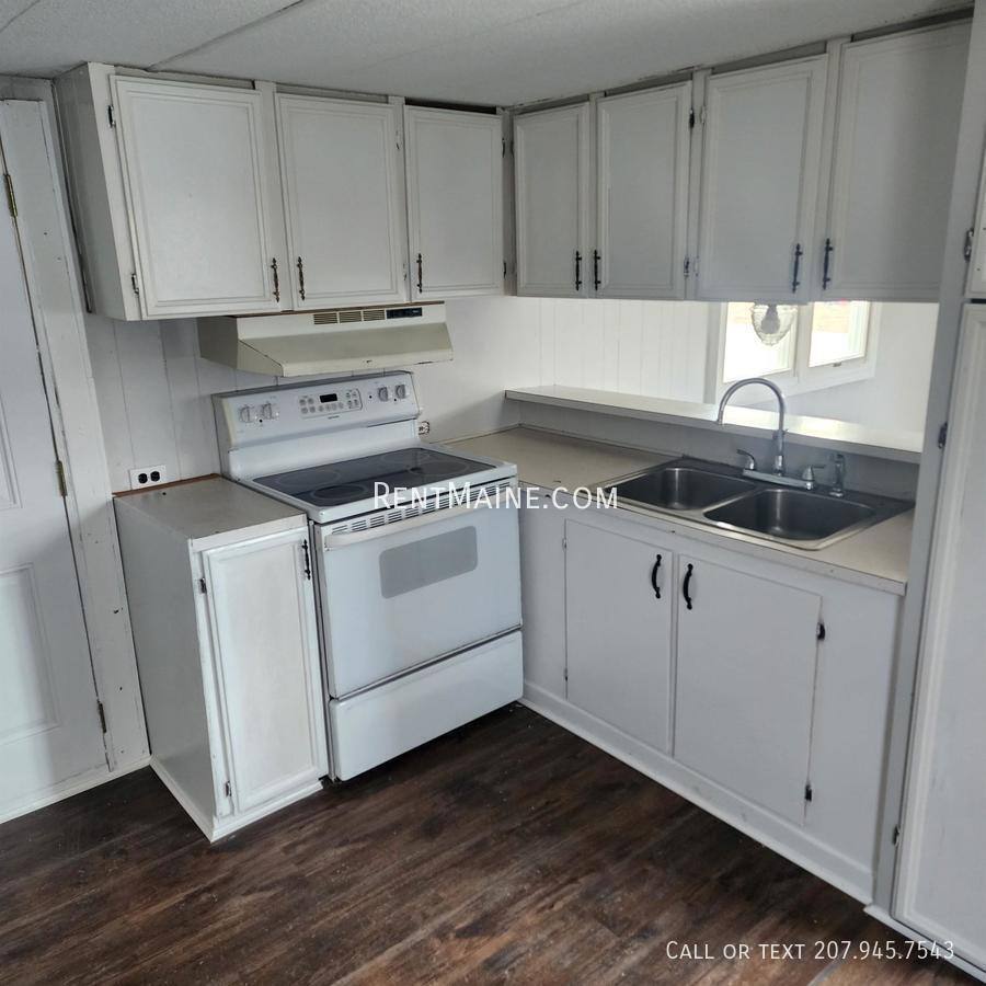 Apartment for rent at 681 Main Rd N #4, Hampden, ME 04444