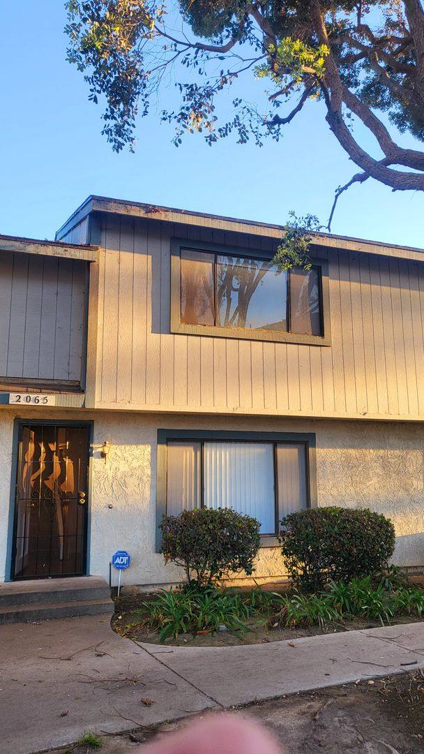 Townhouse for rent at 2065 E Bard Rd, Oxnard, CA 93033