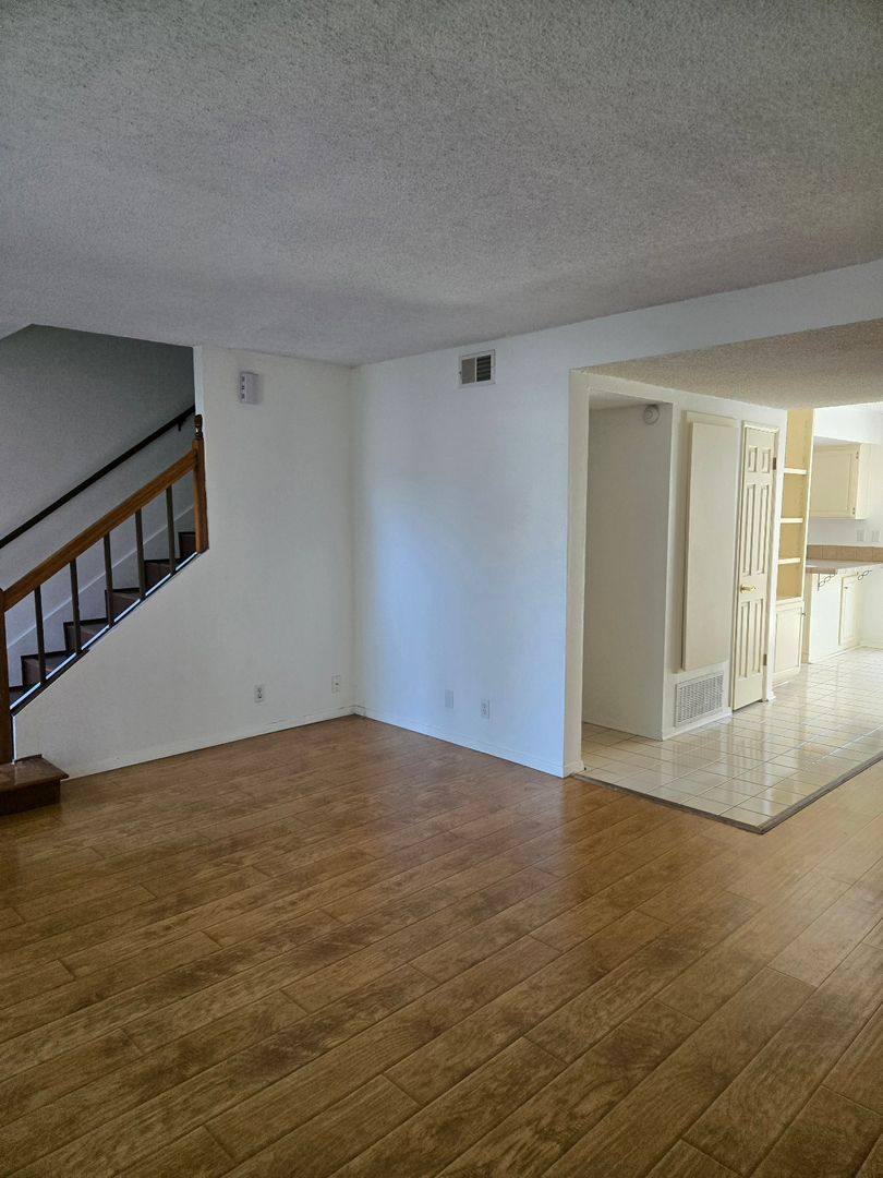 Townhouse for rent at 2065 E Bard Rd, Oxnard, CA 93033