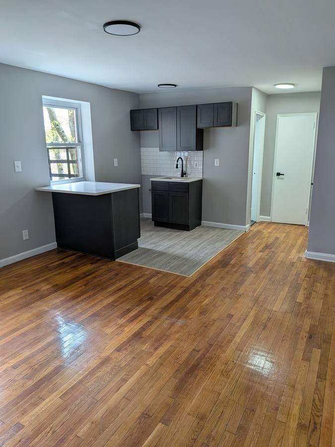 Apartment for rent at 1282 Clinton Ave, Irvington, NJ 07111