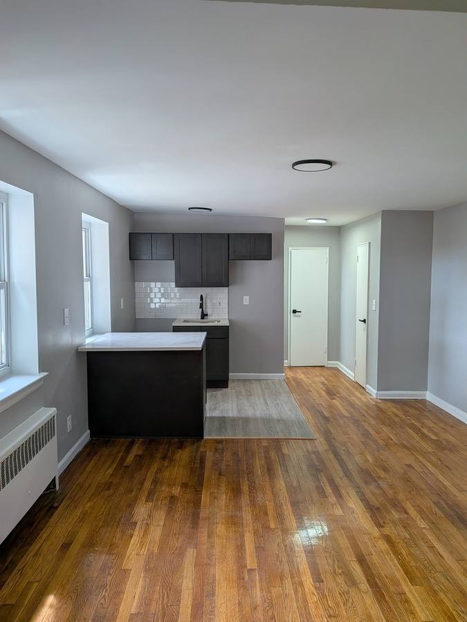 Apartment for rent at 1282 Clinton Ave, Irvington, NJ 07111