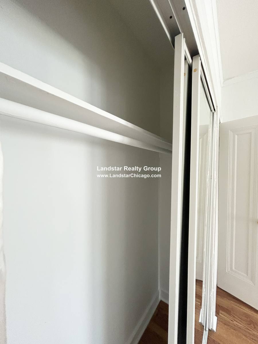 Apartment for rent at 1135 W Lunt, Chicago, IL 60626