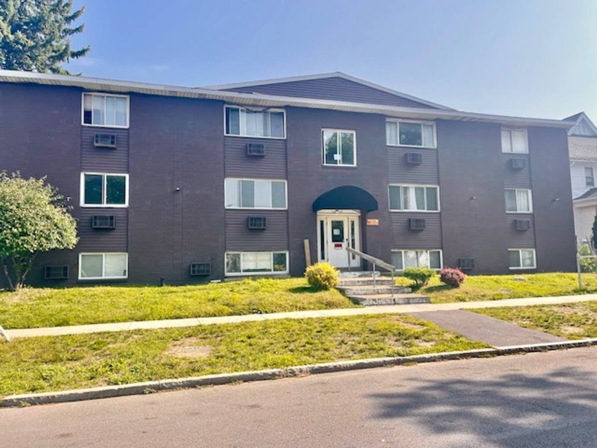 Apartment for rent at 304 Court St, Syracuse, NY 13208