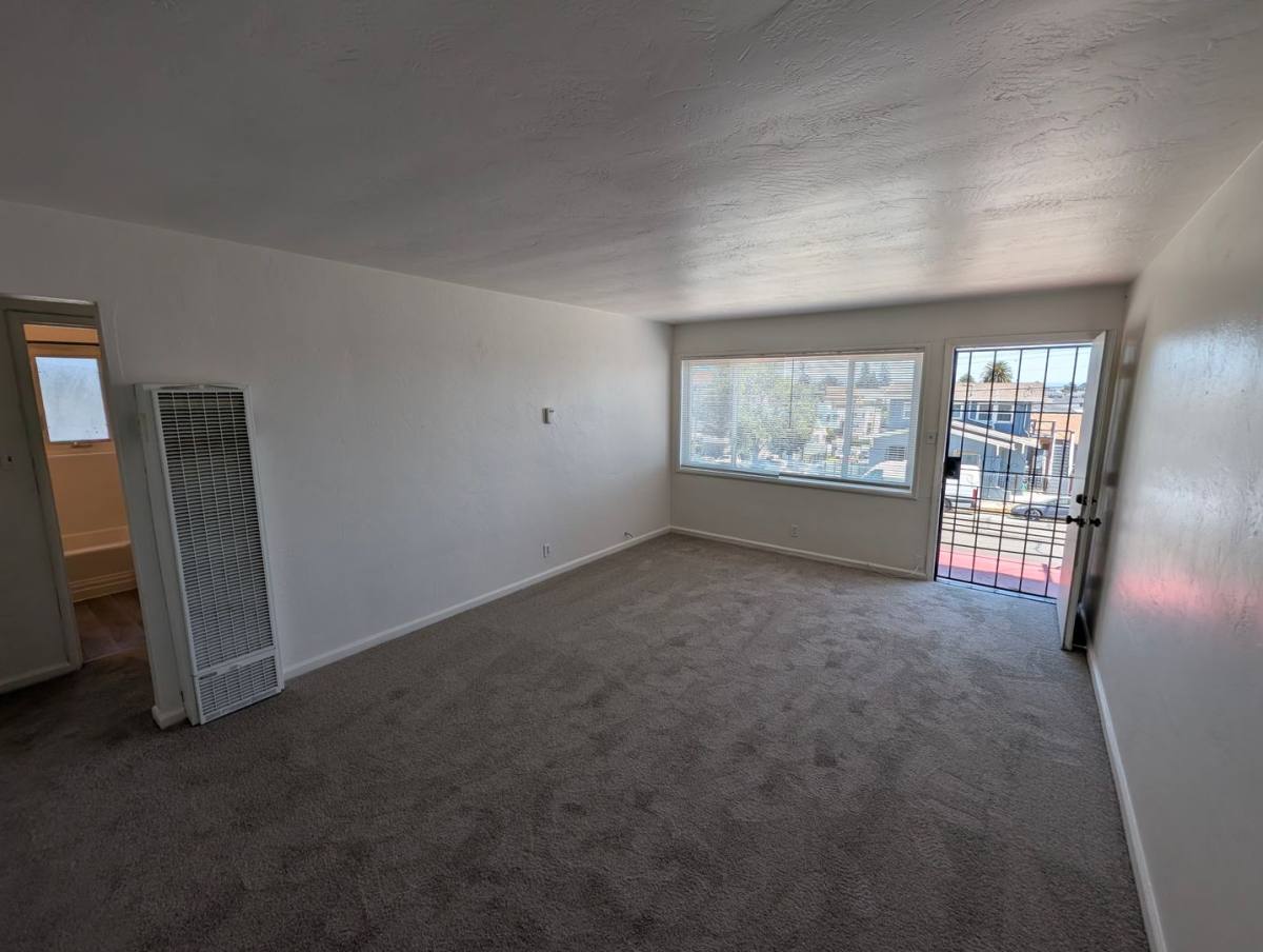 Apartment for rent at 1745 21st Ave, Oakland, CA 94606