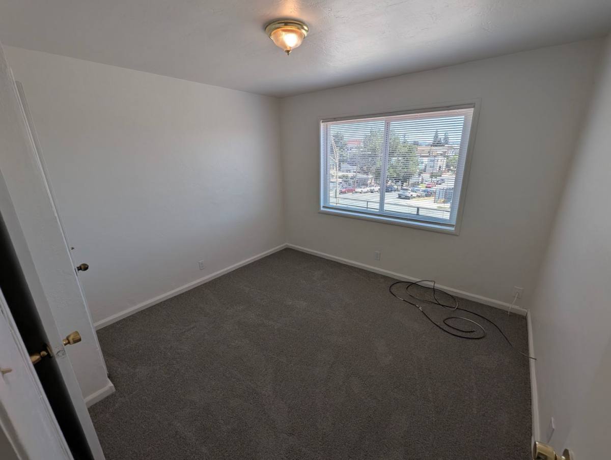 Apartment for rent at 1745 21st Ave, Oakland, CA 94606
