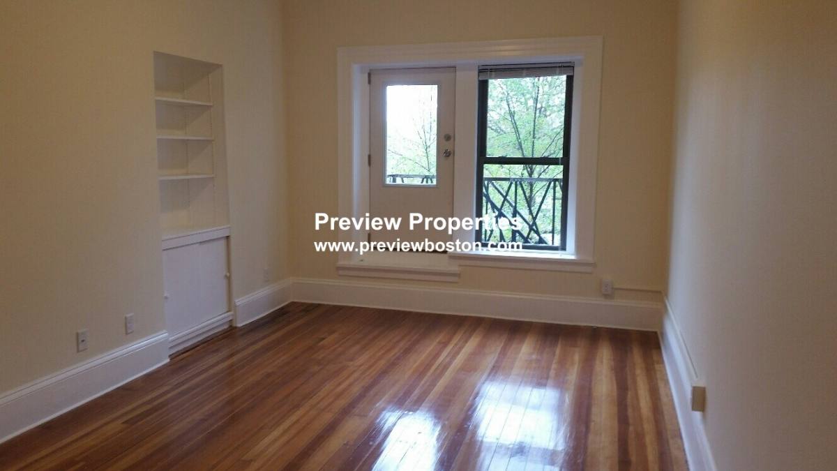 Apartment for rent at 1463 Beacon St, Brookline, MA 02445