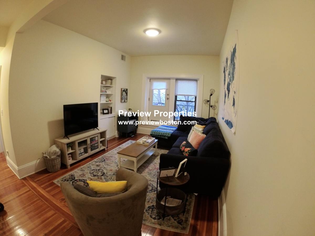 Apartment for rent at 1463 Beacon St, Brookline, MA 02445