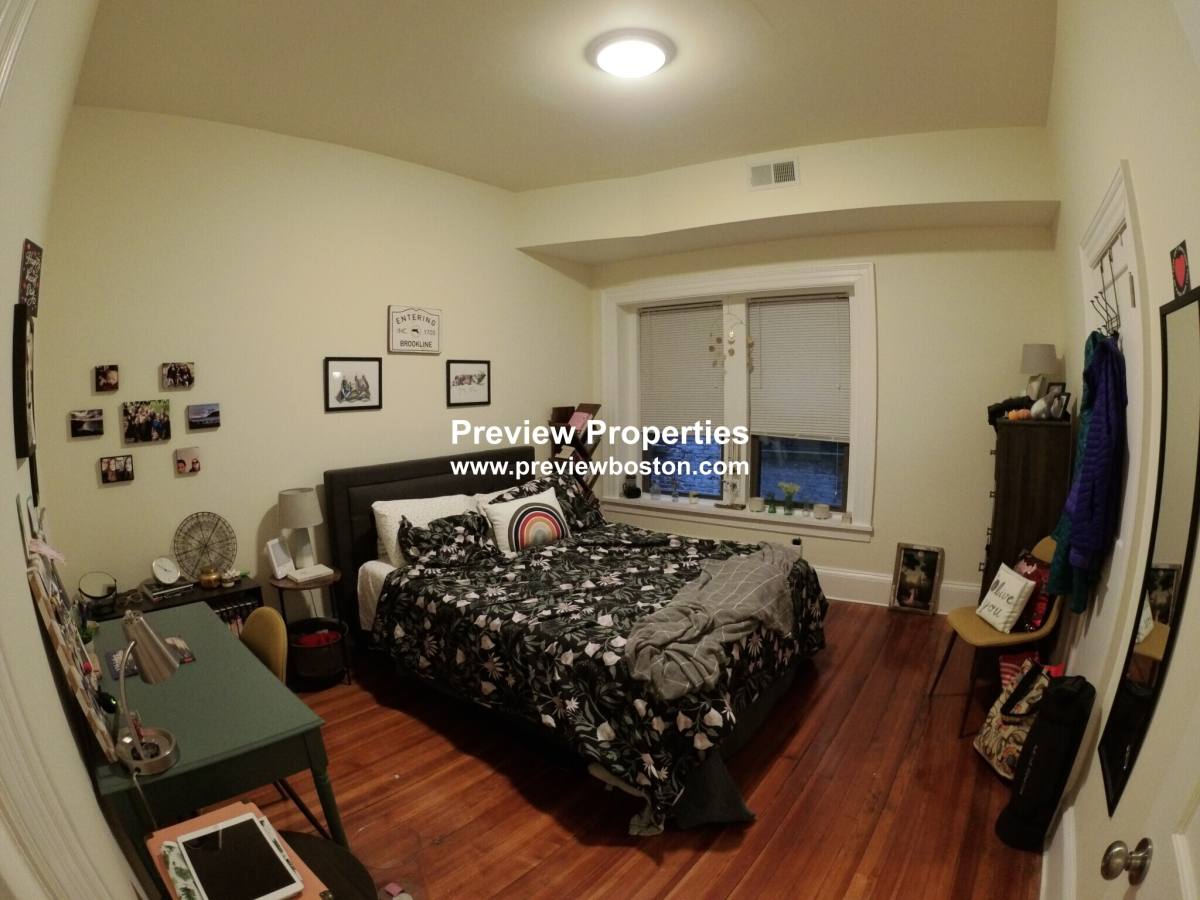 Apartment for rent at 1463 Beacon St, Brookline, MA 02445