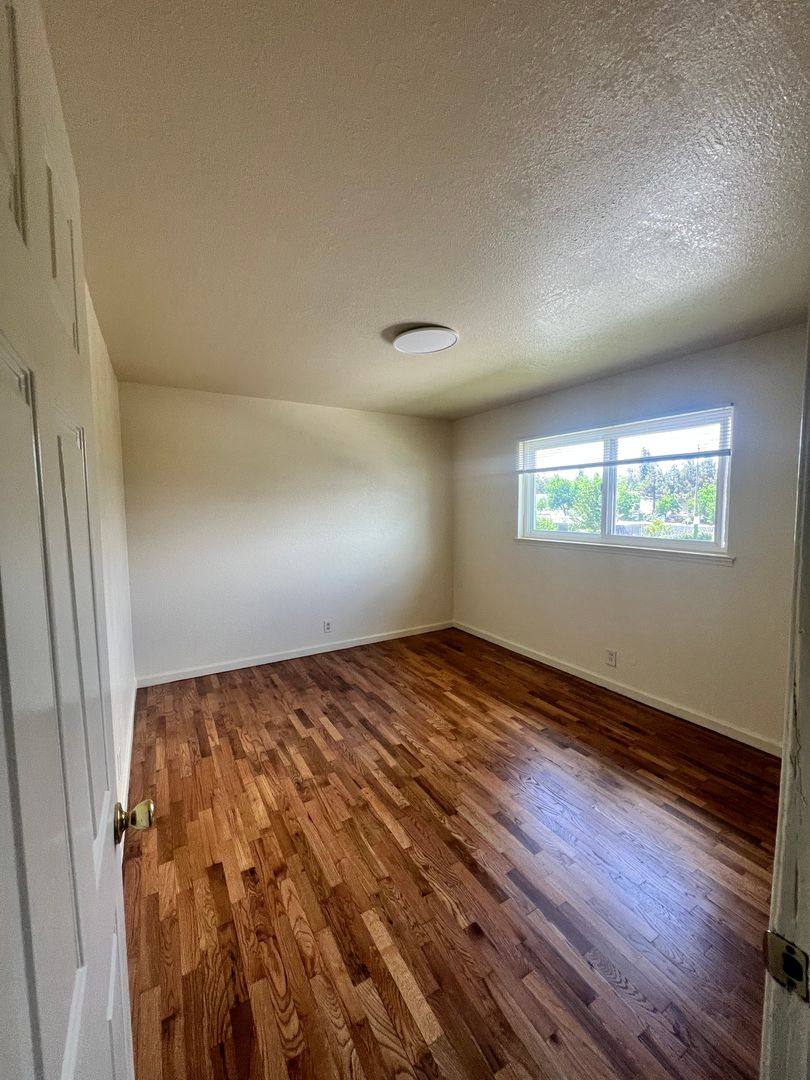 Apartment for rent at 530 S Willard Ave, San Jose, CA 95126