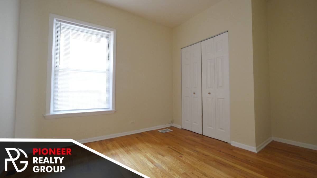 Apartment for rent at 620 W Barry #W2, Chicago, IL 60657