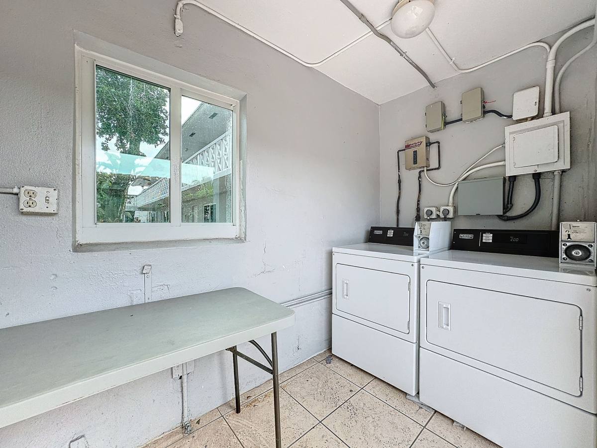 Apartment for rent at 4401 NE 21st Ave, Fort Lauderdale, FL 33308