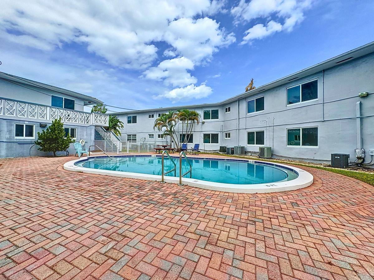 Apartment for rent at 4401 NE 21st Ave, Fort Lauderdale, FL 33308