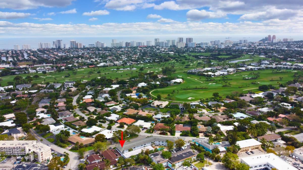 Apartment for rent at 4401 NE 21st Ave, Fort Lauderdale, FL 33308