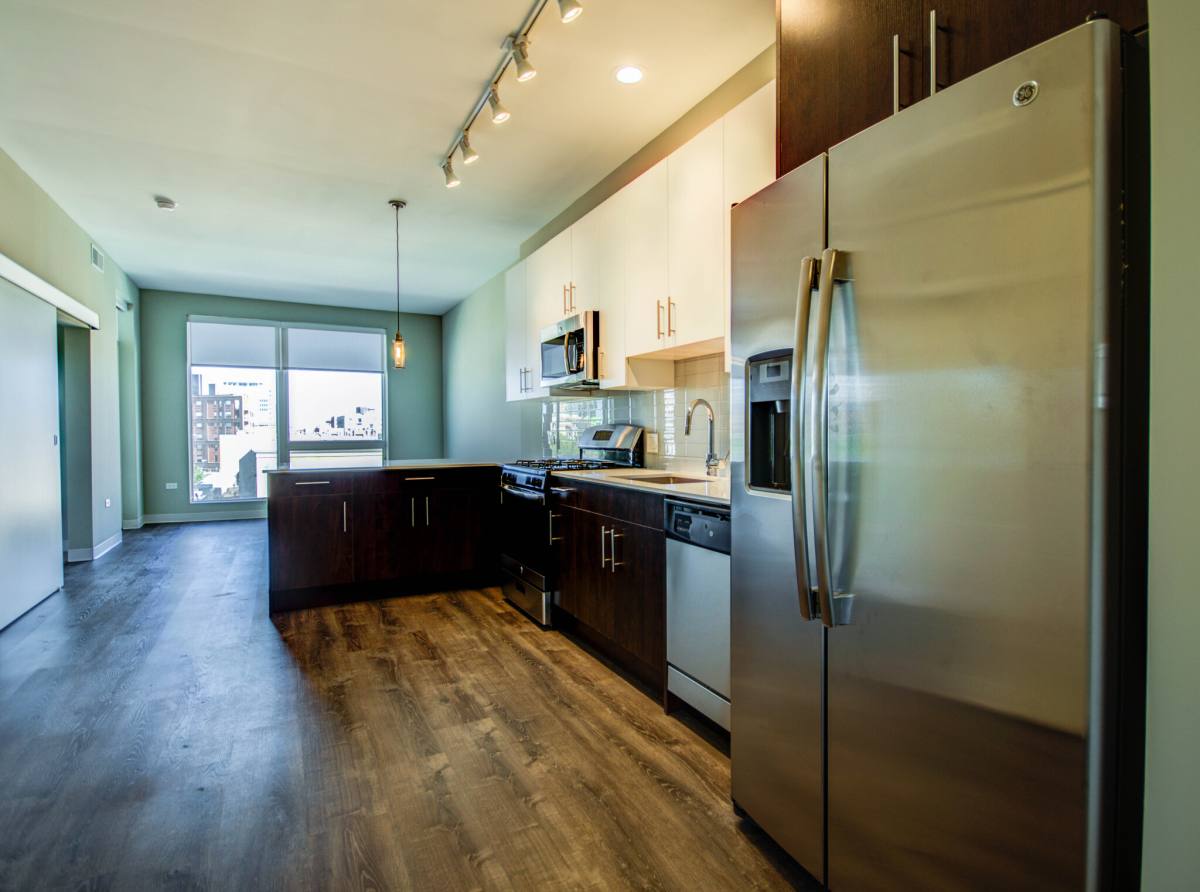 Apartment for rent at 851 W Grand, Chicago, IL 60642
