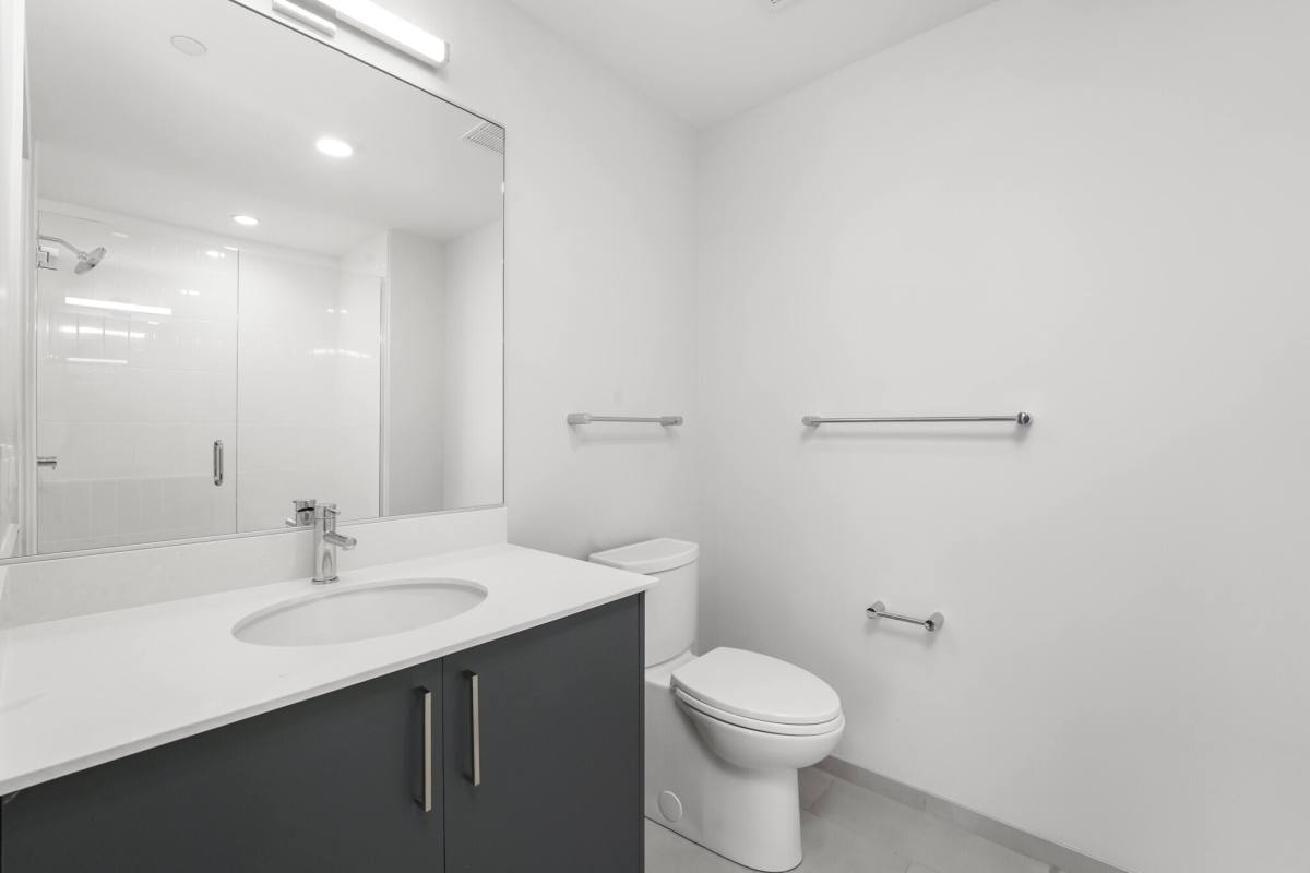 Apartment for rent at 641 N Ogden Ave, Chicago, IL 60642