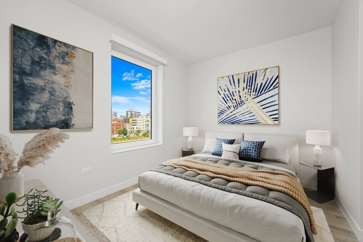Apartment for rent at 641 N Ogden Ave, Chicago, IL 60642