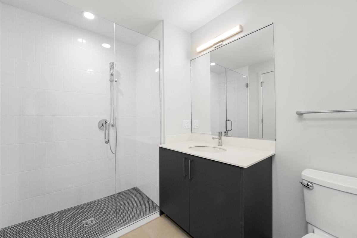 Apartment for rent at 670 N May St, Chicago, IL 60642