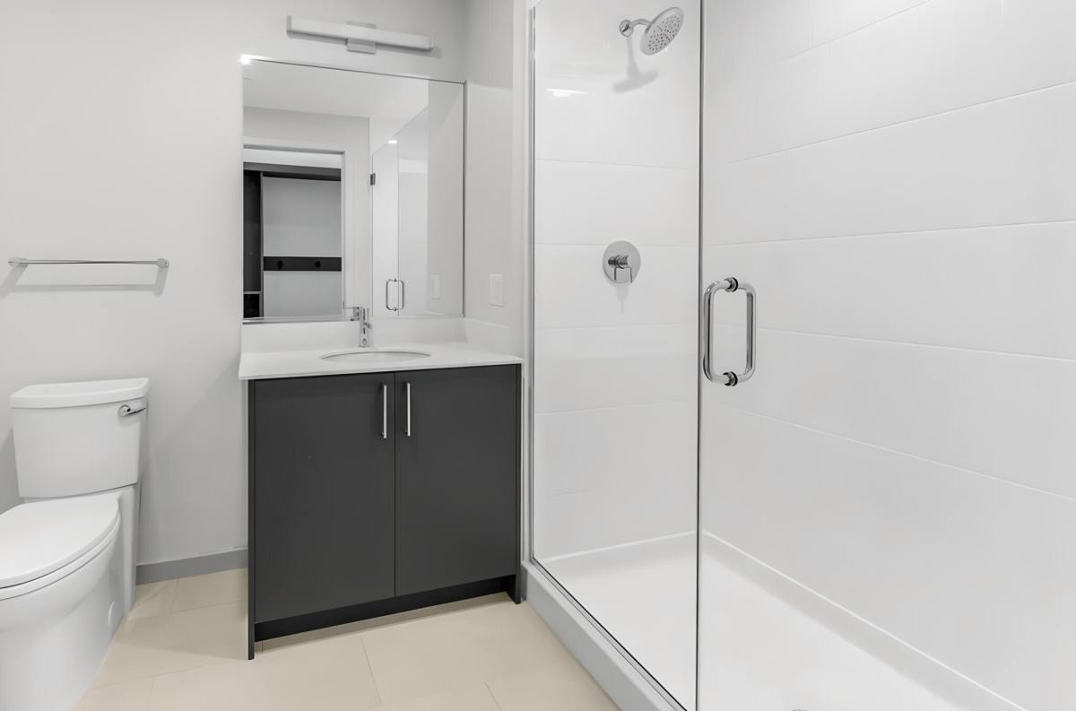 Apartment for rent at 670 N May St, Chicago, IL 60642