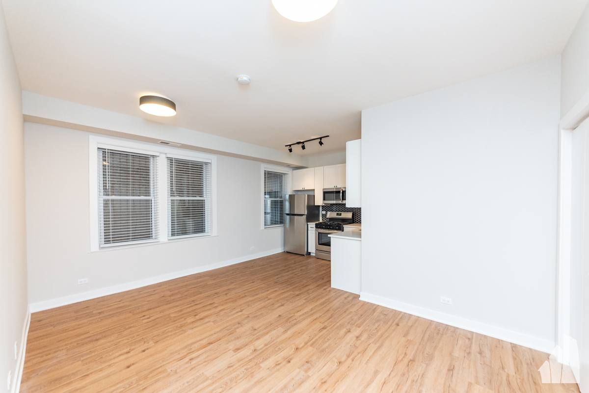 Apartment for rent at 656 W Wrightwood, Chicago, IL 60614