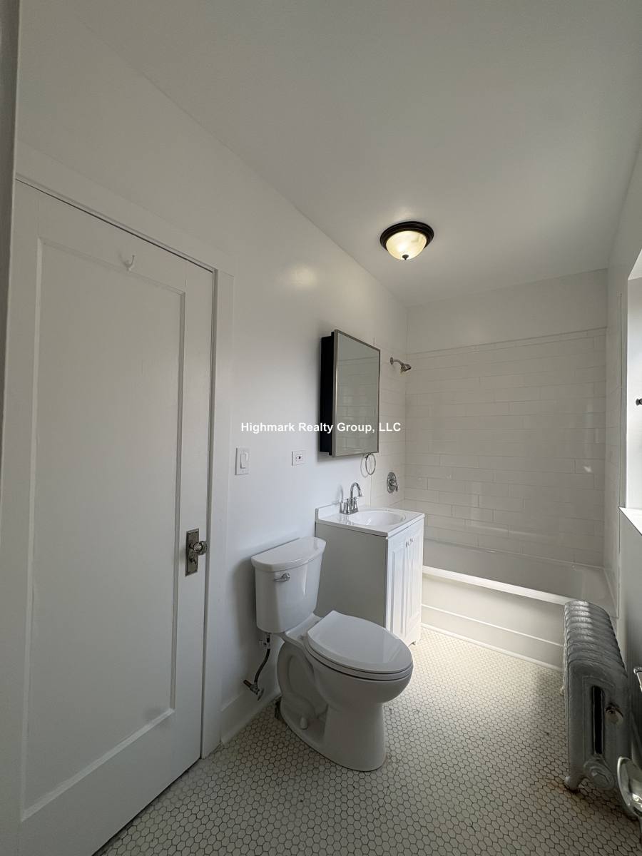 Apartment for rent at 804 Sherman, Evanston, IL 60202