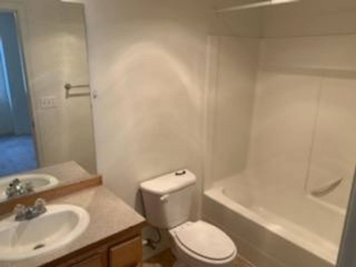 Apartment for rent at 2611 NW Cedar Ave, Redmond, OR 97756