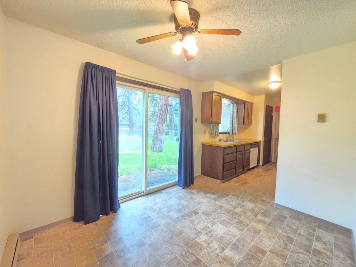 Apartment for rent at 1318 S Robin Hood St, Spokane, WA 99206