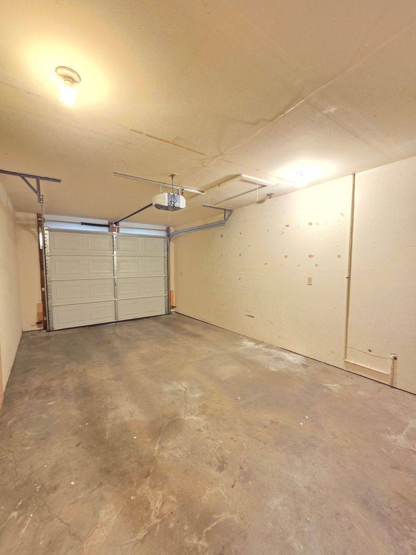 Apartment for rent at 1318 S Robin Hood St, Spokane, WA 99206