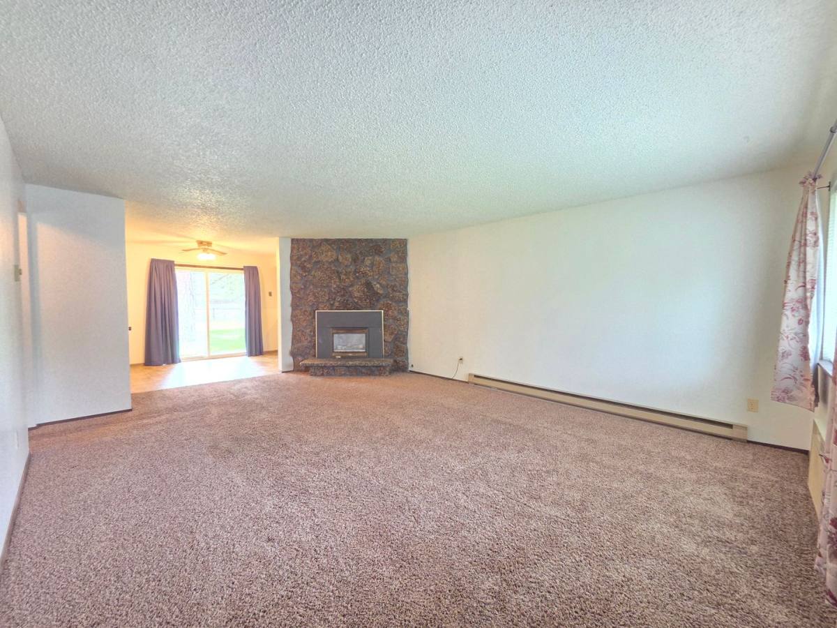 Apartment for rent at 1318 S Robin Hood St, Spokane, WA 99206