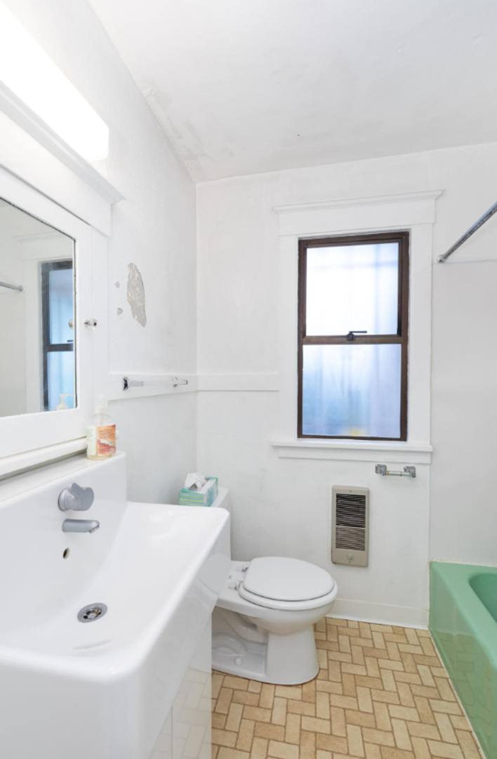 Apartment for rent at 1132 19th Ave, Seattle, WA 98122
