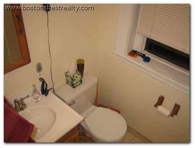Apartment for rent at 1318 Commonwealth Ave #11, Allston, MA 02134