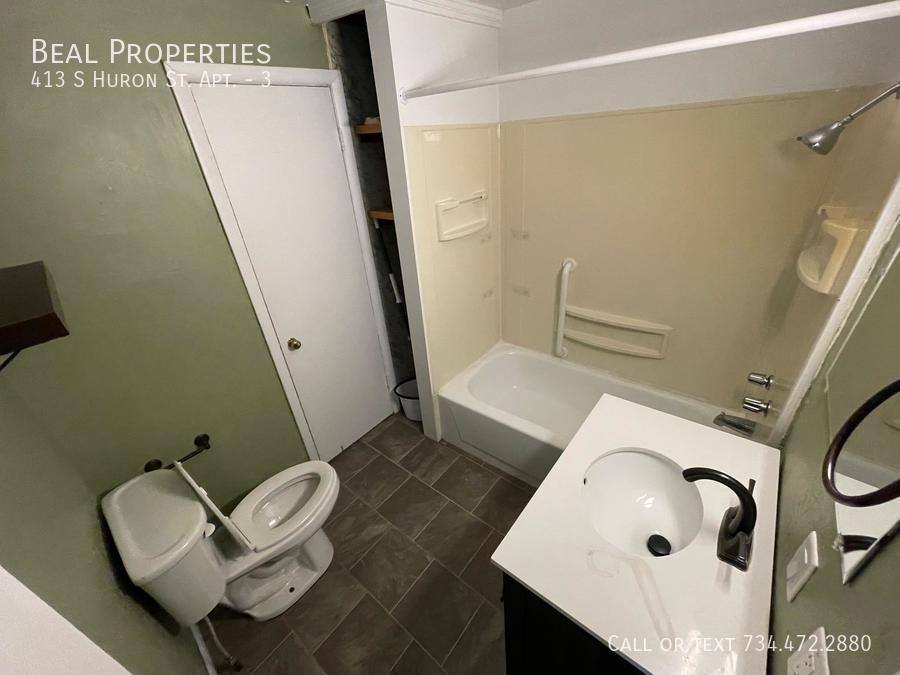 Apartment for rent at 413 S Huron St #3, Ypsilanti, MI 48197