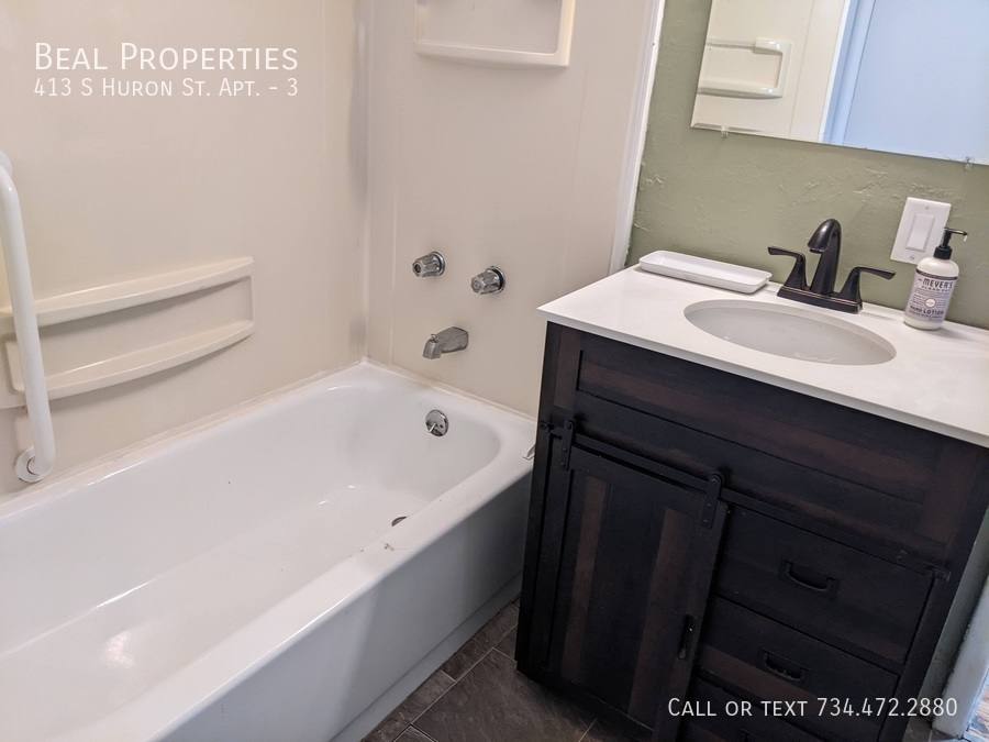 Apartment for rent at 413 S Huron St #3, Ypsilanti, MI 48197