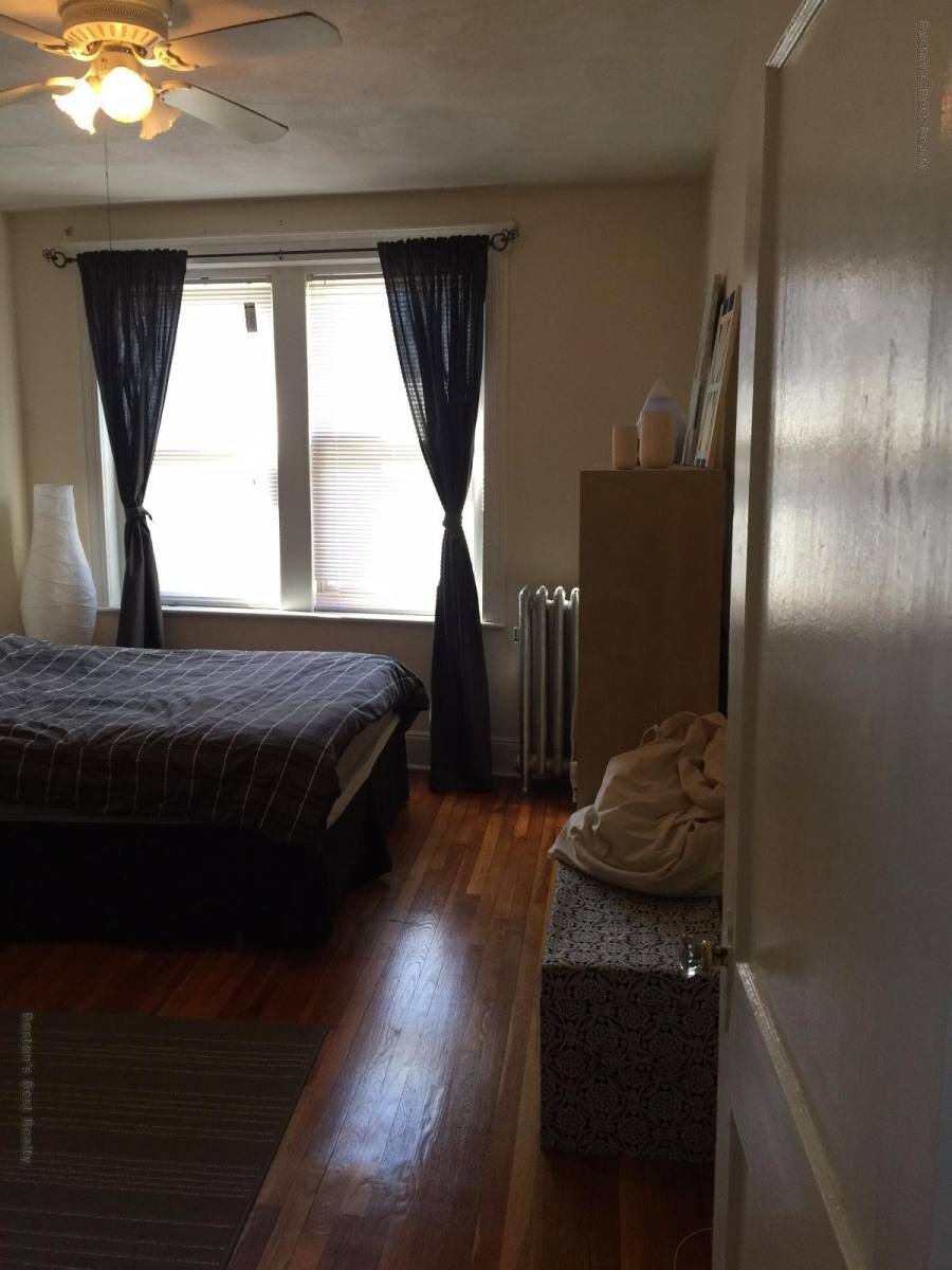 Apartment for rent at 17 Lothian Rd #403, Brighton, MA 02135