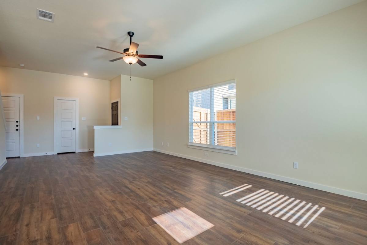 Townhouse for rent at 720 Blackland Dr, Venus, TX 76084