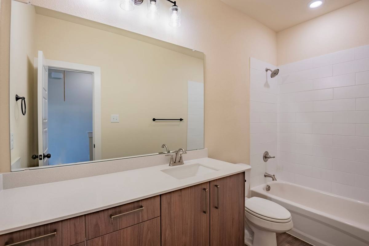 Townhouse for rent at 720 Blackland Dr, Venus, TX 76084