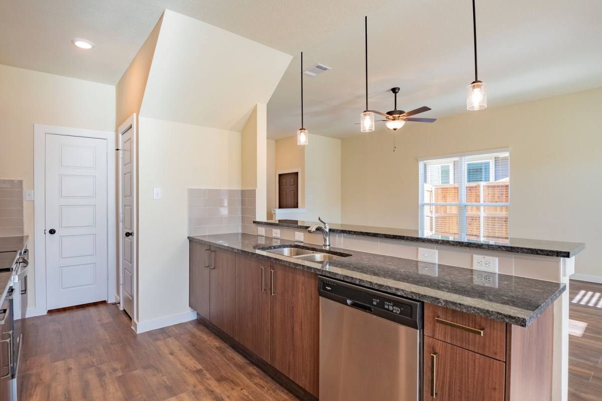 Townhouse for rent at 720 Blackland Dr, Venus, TX 76084