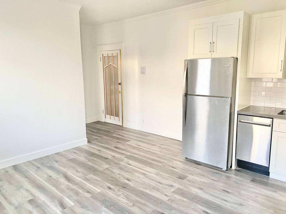 Apartment for rent at 1600 - 1610 Sutter St, San Francisco, CA 94109