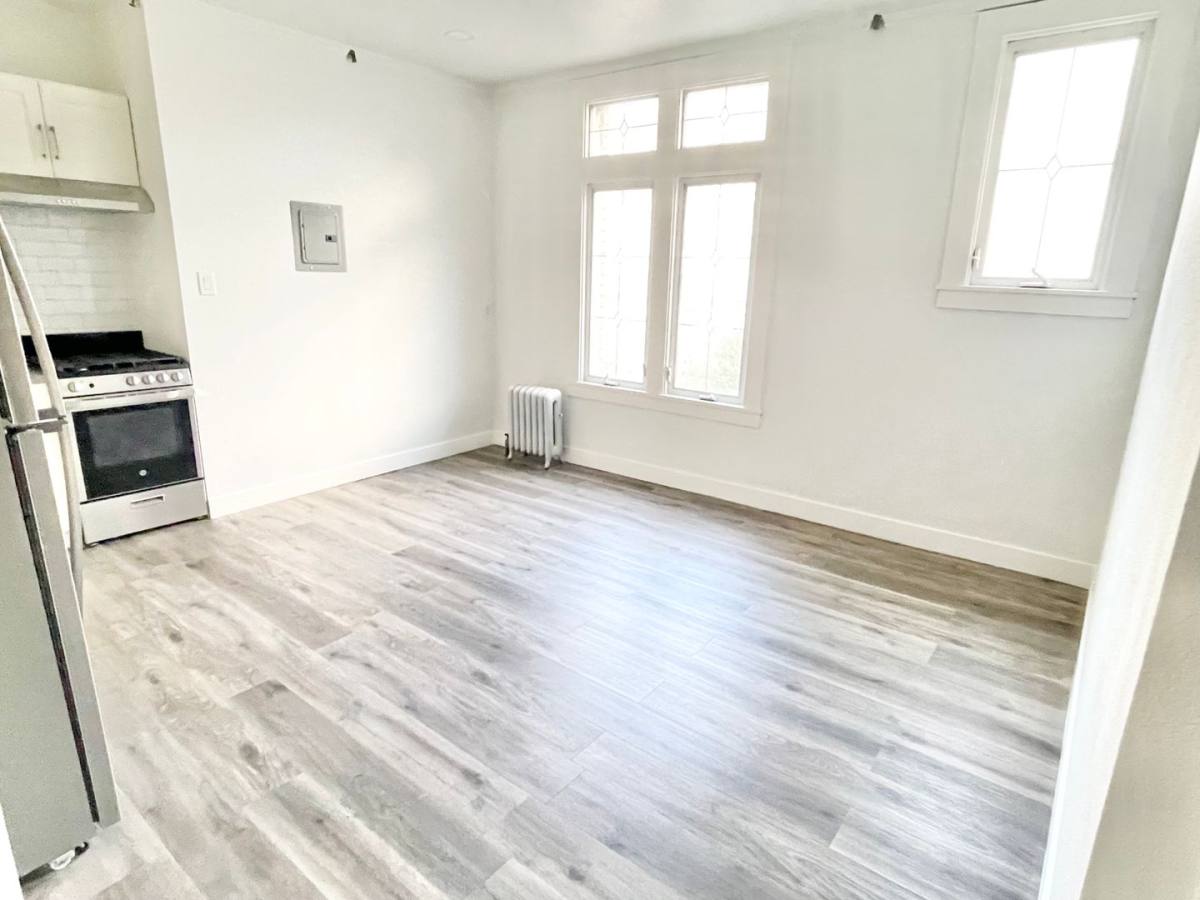 Apartment for rent at 1600 - 1610 Sutter St, San Francisco, CA 94109