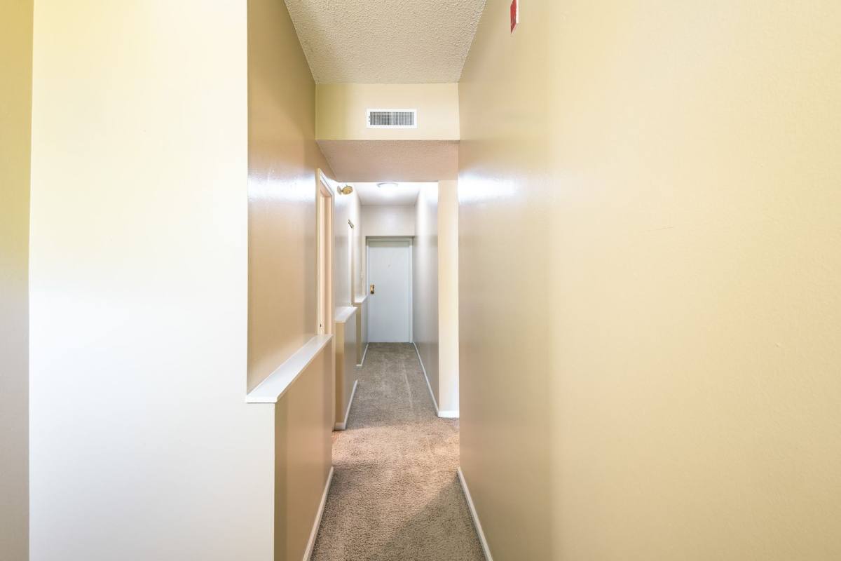 Apartment for rent at 415 N 41st Ave, Omaha, NE 68131